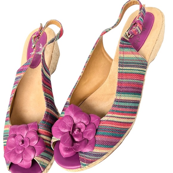 Softspots ladies striped flower open top buckle sandals size 11 - Picture 1 of 13